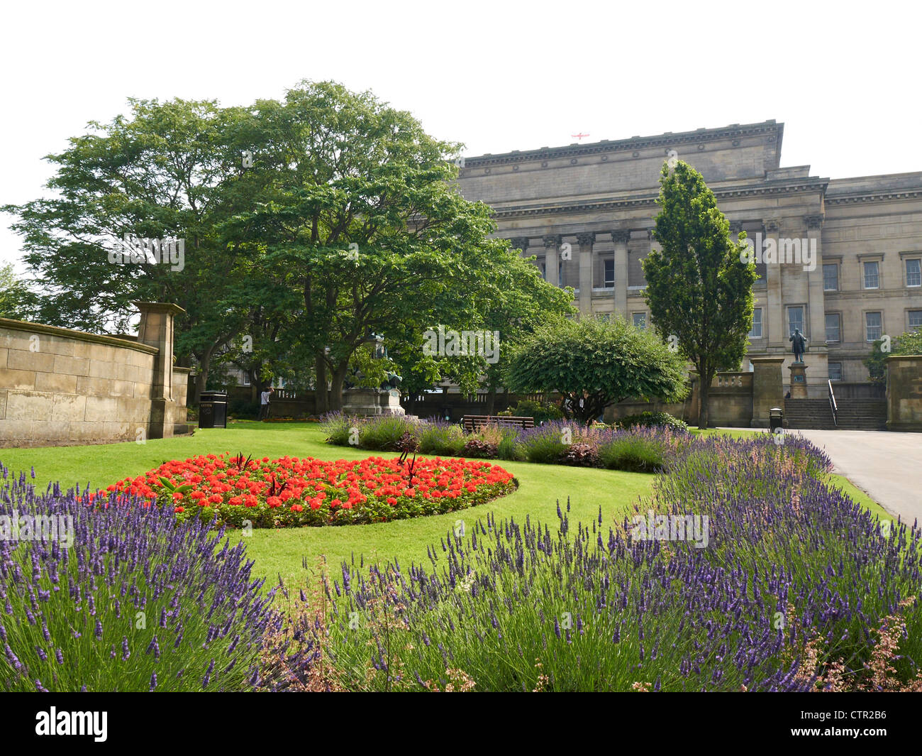 St John`s Gardens mit George Hall in Liverpool Merseyside UK Stockfoto